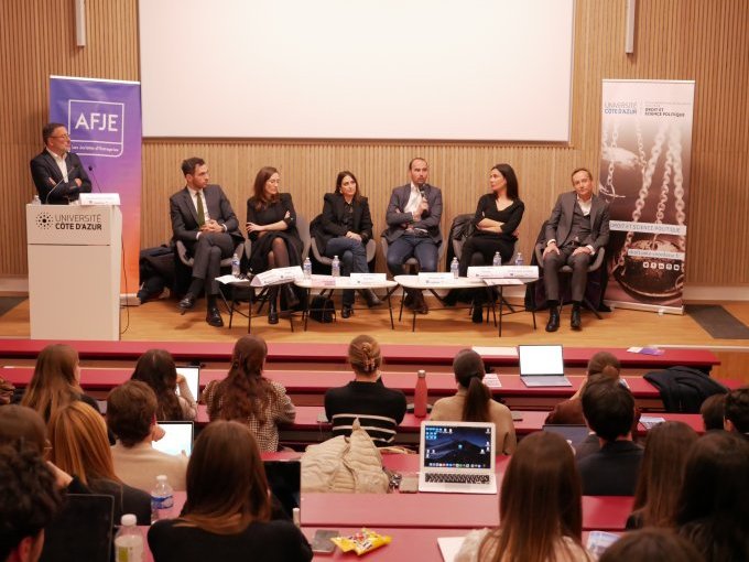 Soirée AFJE 06 : Les précieux conseils de professionnels à des étudiants en droit Soirée AFJE 06 : Les (…)