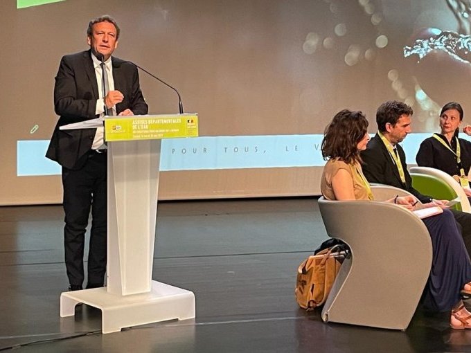 La Région va engager 800 millions d'€ dans la guerre de l'eau La Région va engager (…)