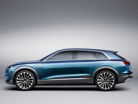 AUDI E-TRON QUATTRO CONCEPT