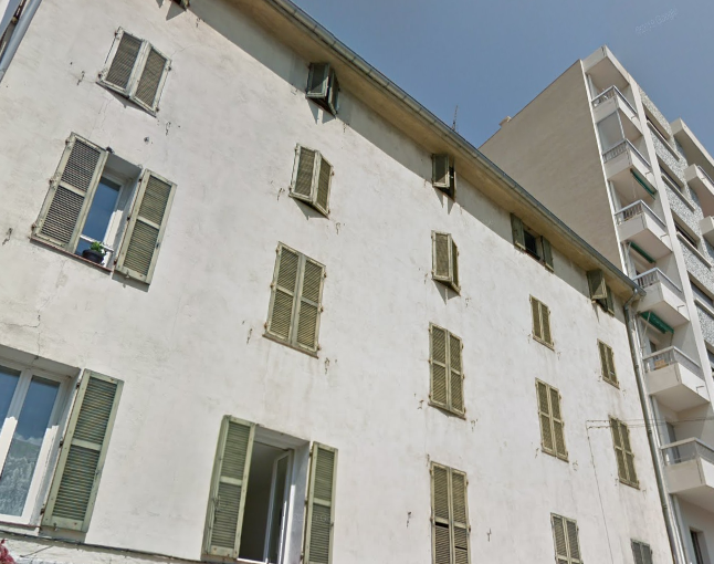 APPARTEMENT à SAINT PIERRE DE CHANDIEU
