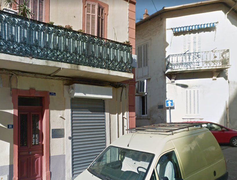 BÂTIMENT À USAGE D'HABITATION
