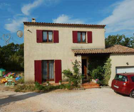 MAISON À USAGE D'HABITATION