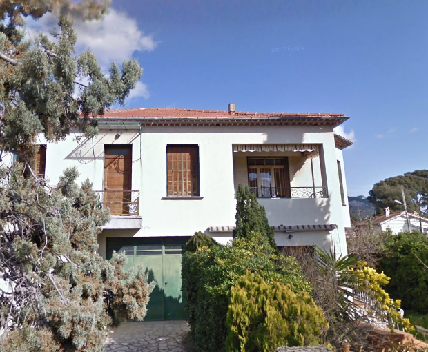 MAISON À USAGE D'HABITATION