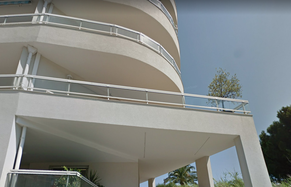 APPARTEMENT à Cavalaire-sur-Mer