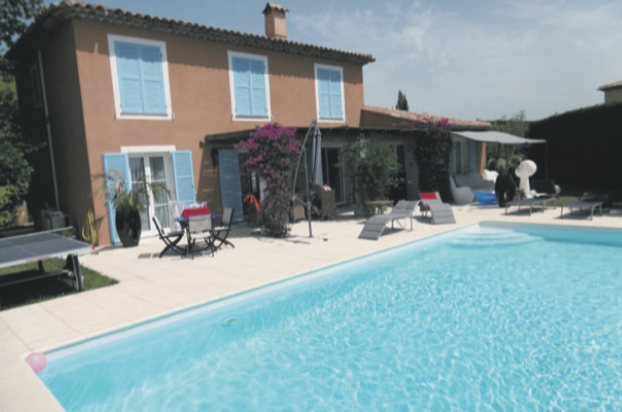 VILLA AVEC PISCINE ET VUE SUR MER