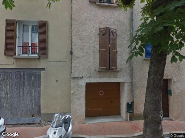 MAISON À USAGE D’HABITATION