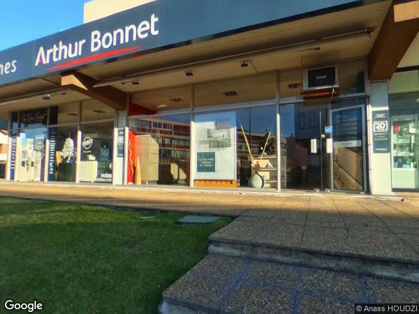 LOCAL COMMERCIAL à Saint-Laurent-du-Var
