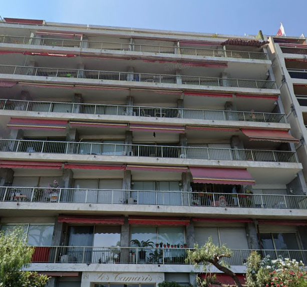STUDIO LOGGIA-BALCON à Nice