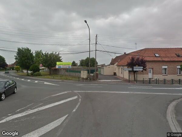 SUITE ET UN EMPLACEMENT DE PARKING