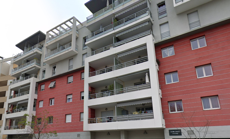 APPARTEMENT DE TYPE 3P AVEC UN GARAGE ET UN PARKING