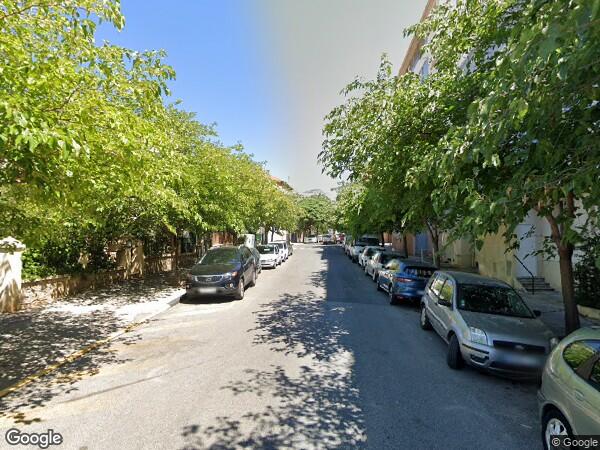 APPARTEMENT F3 ET UNE CAVE à Toulon