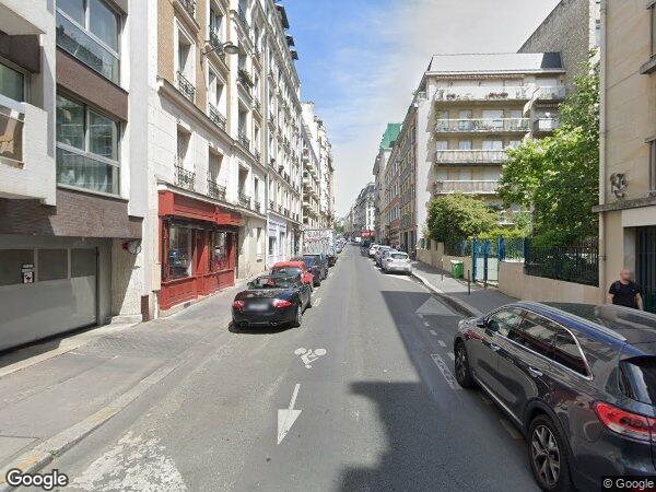IMMEUBLE A USAGE DE COMMERCE ET D’HABITATION