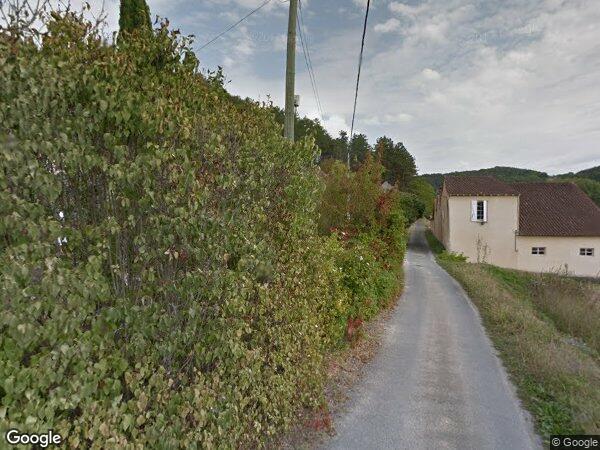 APPARTEMENT AVEC UN PARKING ET UNE CAVE