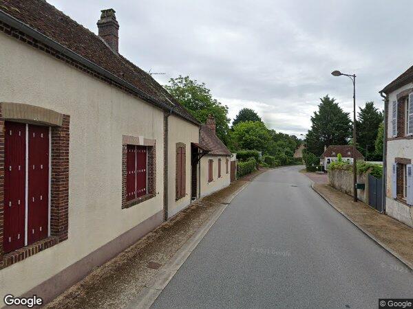 LOGEMENTS EN TRAVAUX ET QUATRE PLACES DE STATIONNEMENT
