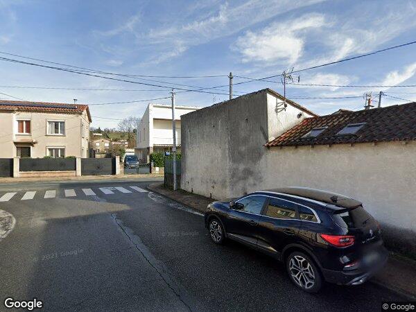 APPARTEMENT AVEC UN REMISE ET UNE CHAMBRE