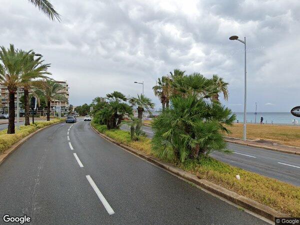 APPARTEMENT AVEC UNE CAVE à Nice