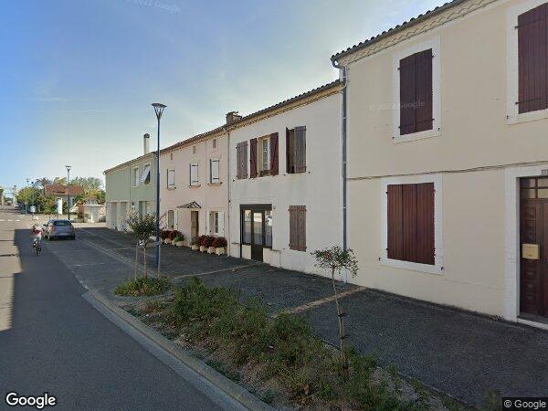 MAISON À USAGE D'HABITATION