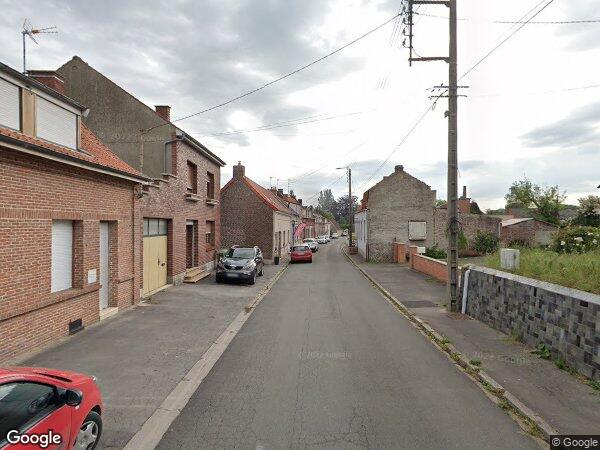 APPARTEMENTS ET QUATRE GRENIERS SOUS COMBLES