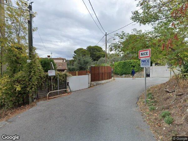 APPARTEMENT DE TYPE 3 AVEC CELLIER ET EMPLACEMENT DE PARKING