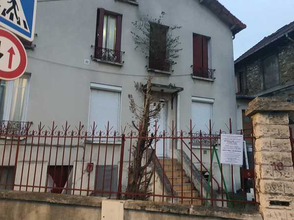 PAVILLON D'HABITATION à Stains