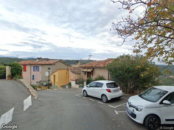 APPARTEMENT à Tourrettes