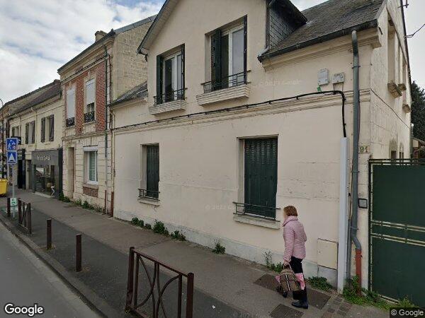 IMMEUBLE À USAGE D