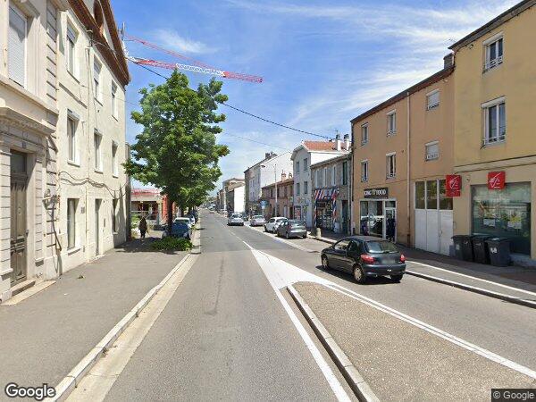 BATIMENT à L