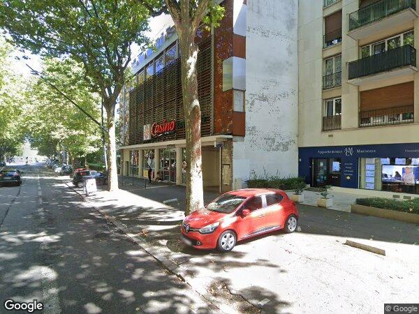 APPARTEMENT AVEC UNE CAVE ET UN EMPLACEMENT DE PARKING