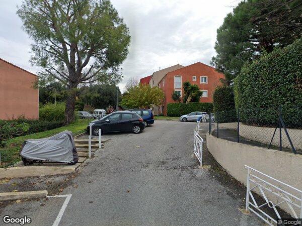 APPARTEMENT ET UN EMPLACEMENT DE PARKING