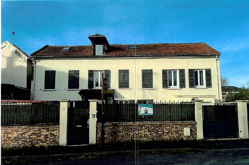 UNE MAISON A USAGE D’ABITATION DE 205.3 M2