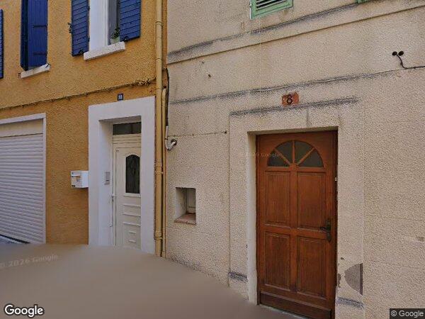 VILLA ET UNE PARCELLE NON BATIE