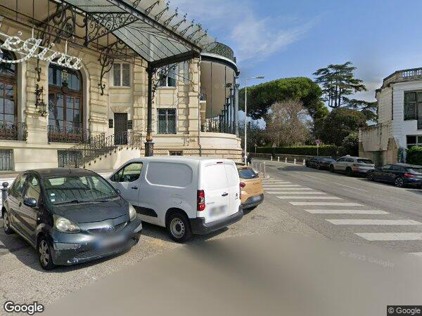 APPARTEMENT ET UNE CAVE à Nice