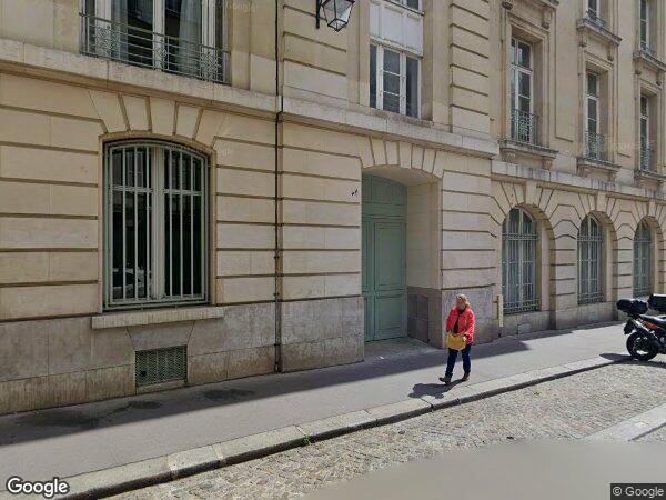 APPARTEMENT ET 2 CAVES à Paris