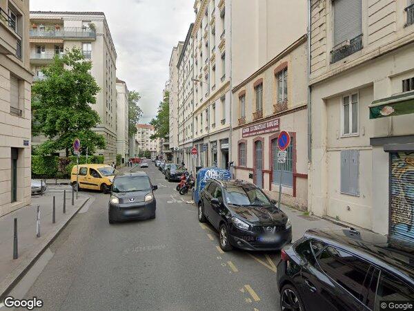 APPARTEMENT AVEC DEUX CAVES à Lyon