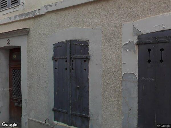 UN IMMEUBLE À USAGE D'HABITATION à Joigny