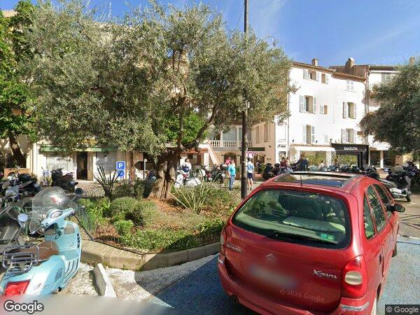 UN LOCAL COMMERCIAL à Saint-Tropez