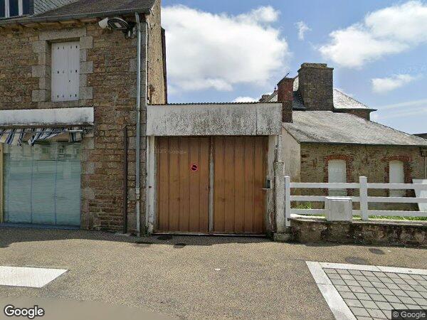 UNE MAISON D’HABITATION CONSTRUITE EN PIERRE SOUS COUVERTURE ARDOISES à Plémet