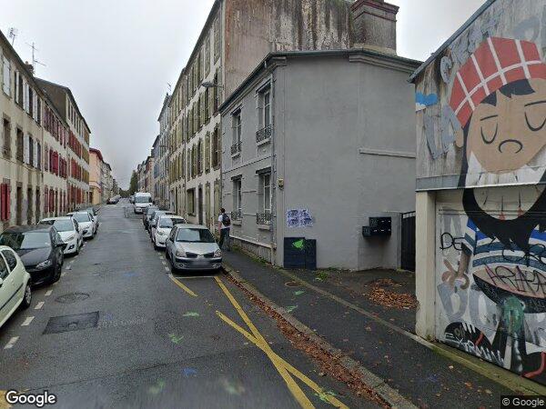 UN STUDIO à Brest