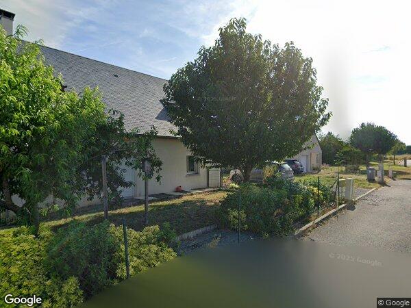 UNE MAISON D'HABITATION à Saint-Epain