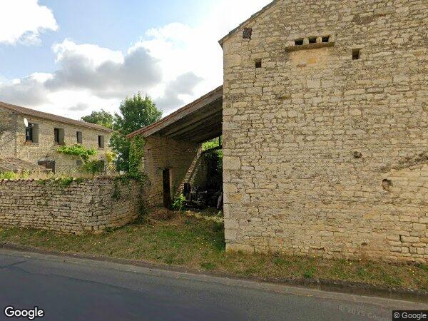 DES PARCELLES DE TERRE à Longré