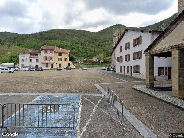 UN IMMEUBLE DE VILLE à Tarascon-sur-Ariège