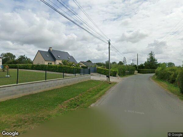 UNE PROPRIÉTÉ BÂTIE ET NON BÂTIE à Orglandes