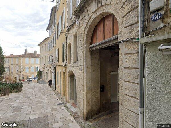 UN IMMEUBLE À USAGE D'HABITATION à Auch