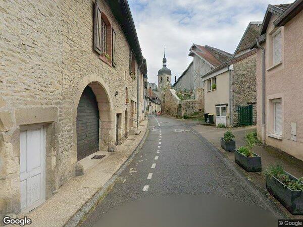 DEUX APPARTEMENTS à Ornans