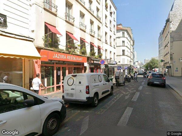 UN LOCAL À USAGE D’HABITATION à PARIS