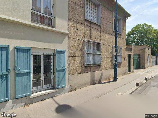 UN ENSEMBLE IMMOBILIER à Pantin