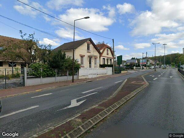 UN APPARTEMENT ET UN EMPLACEMENT DE STATIONNEMENT DOUBLE à Livry-Gargan