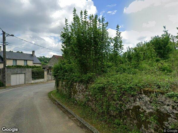 UNE MAISON ANCIENNE D'HABITATION à Fresnoy-la-Rivière