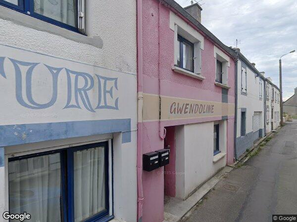 UNE MAISON D'HABITATION à Plouguerneau