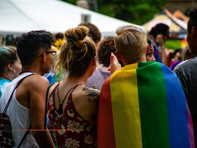 Agression homophobe (…)